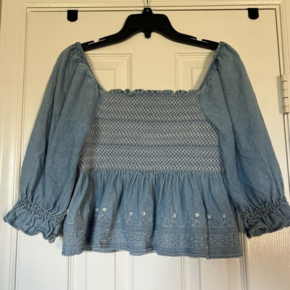 American Eagle Chambray Smocked Babydoll Square Neck Top size S - Picture 10 of 10